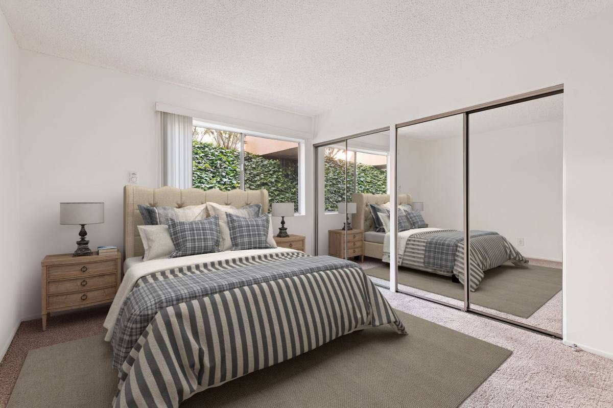 Apartment for rent at 333 N Kalorama St, Ventura, CA 93001