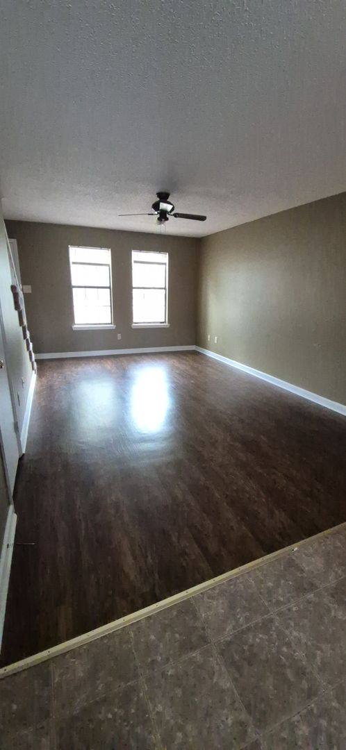 Apartment for rent at 1407 Brownstone Ave SW, Decatur, AL 35603