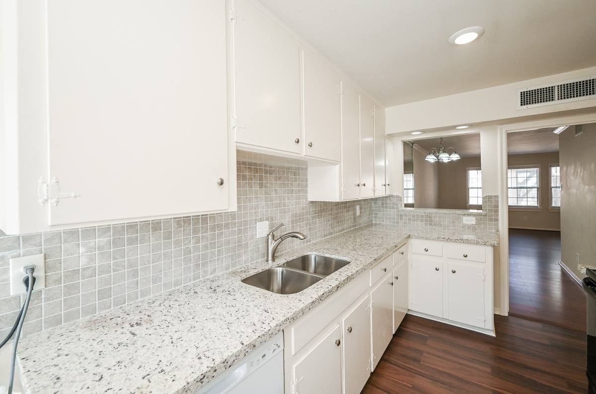 Condo for rent at 5230 Arboles Dr #4, Houston, TX 77035