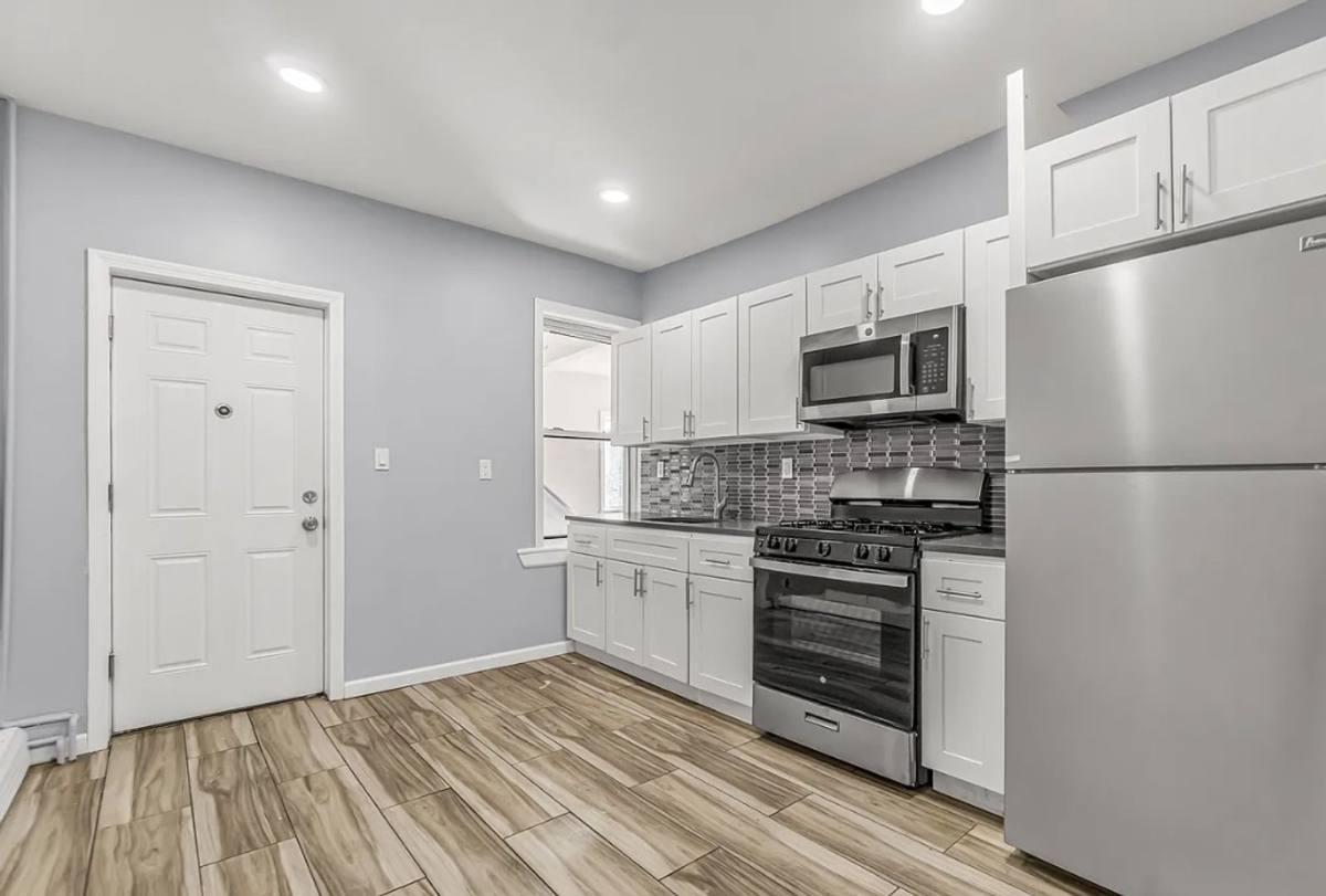 Apartment for rent at 1220 Pembroke St, Bridgeport, CT 06608