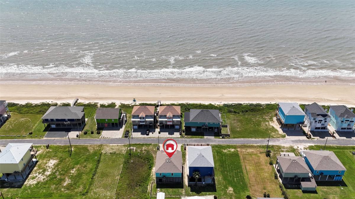 Apartment for rent at 1121 Blue Water Dr, Port Bolivar, TX 77650