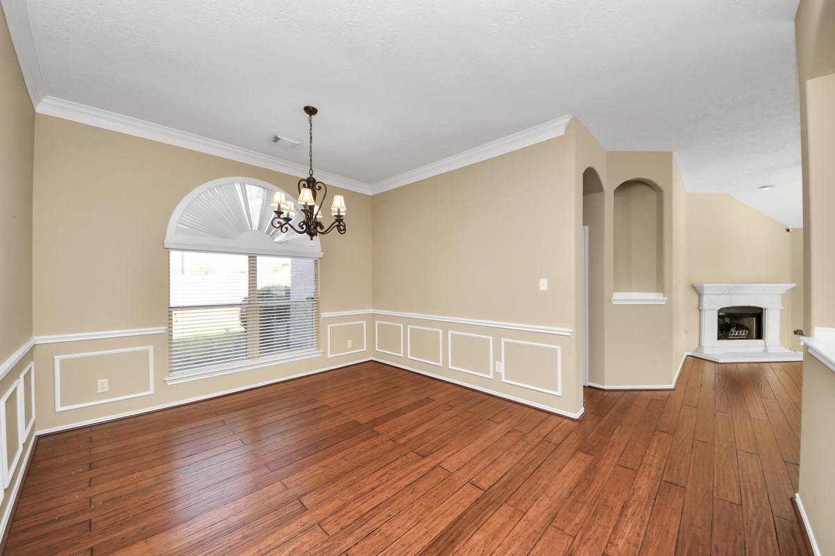 Apartment for rent at 10118 Heron Meadows Dr, Houston, TX 77095