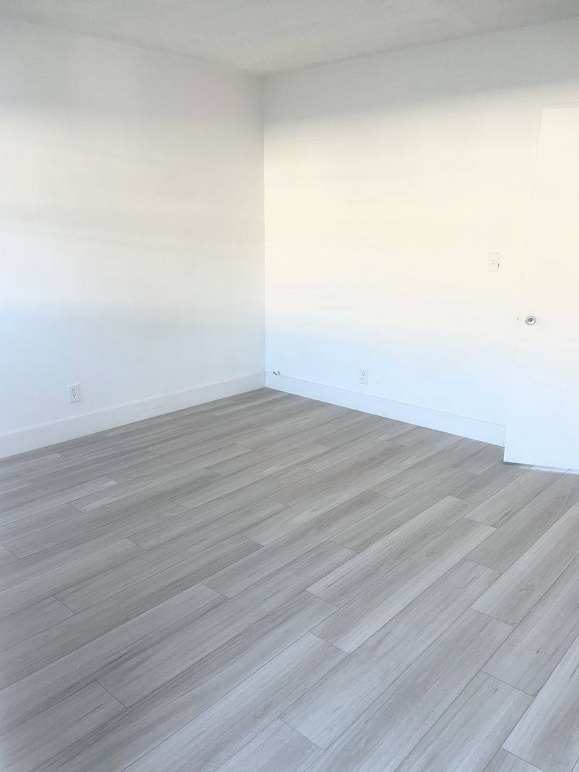 Apartment for rent at 515 SE 9th St, Fort Lauderdale, FL 33316