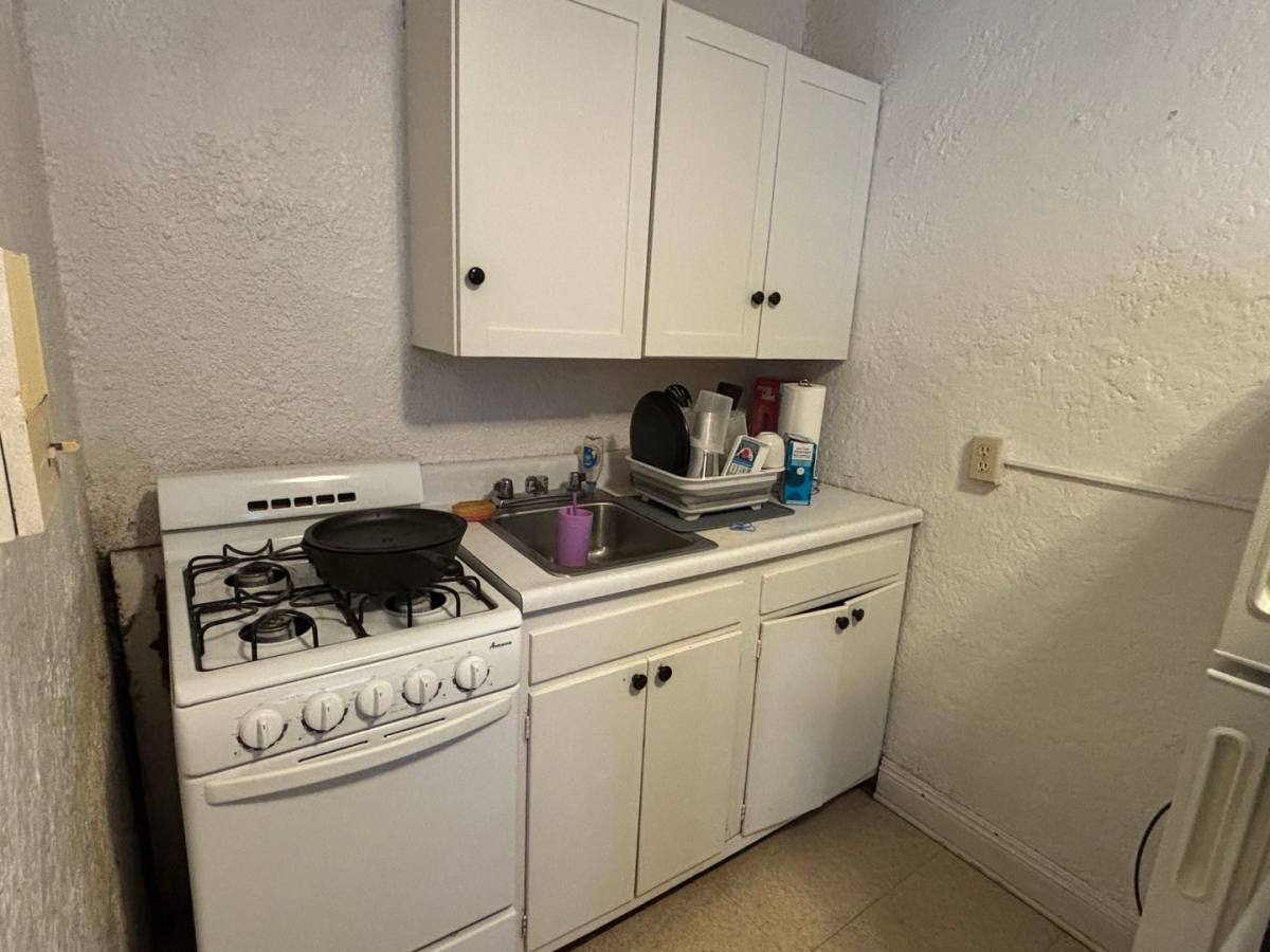 Apartment for rent at 4825 Centre Ave, Pittsburgh, PA 15213