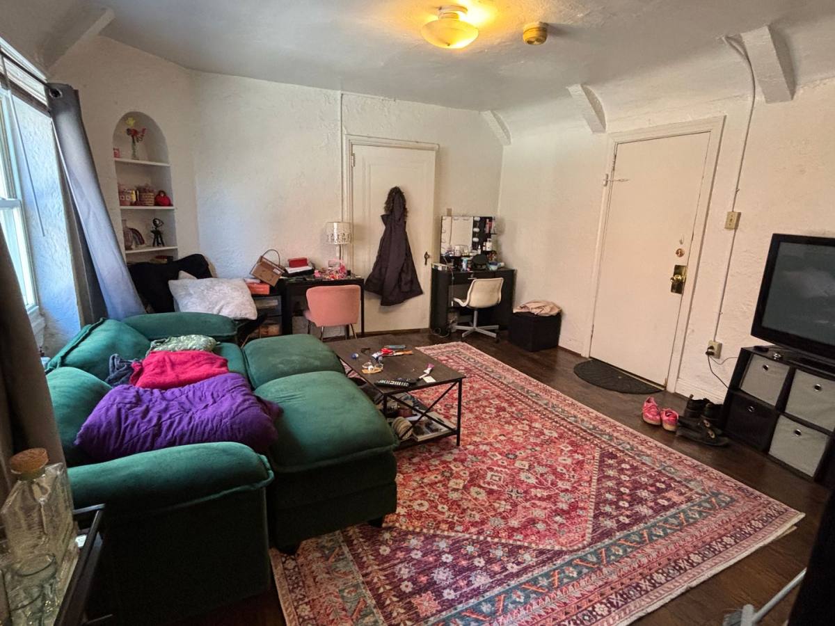 Apartment for rent at 4825 Centre Ave, Pittsburgh, PA 15213
