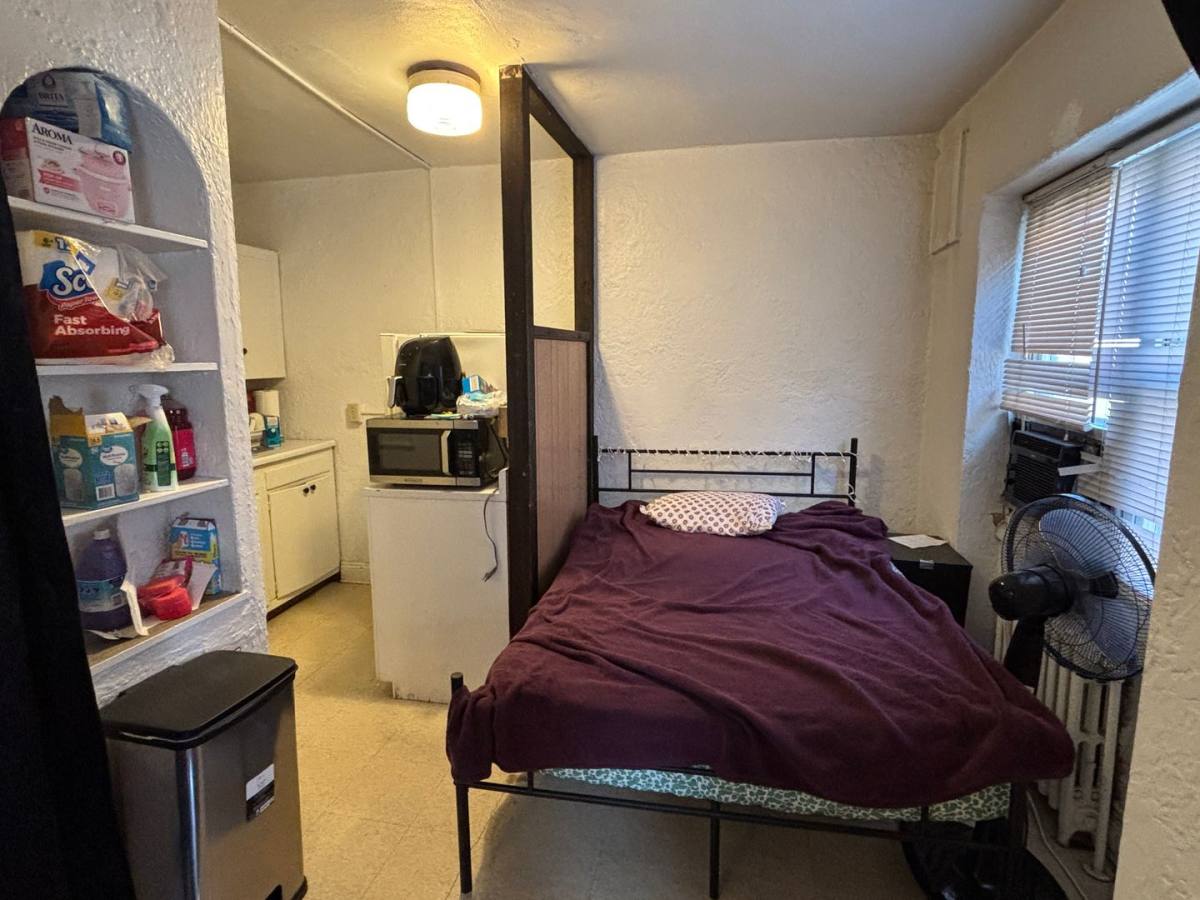 Apartment for rent at 4825 Centre Ave, Pittsburgh, PA 15213