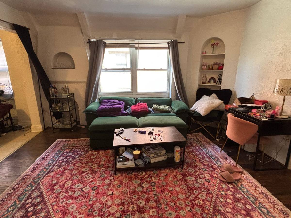 Apartment for rent at 4825 Centre Ave, Pittsburgh, PA 15213