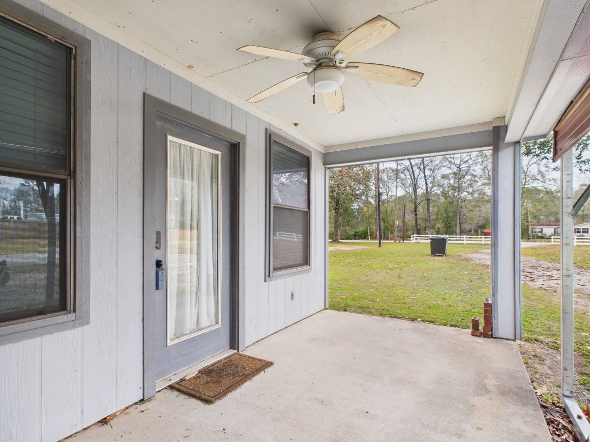 Apartment for rent at 15802 Firetower Rd #15802A, Conroe, TX 77306