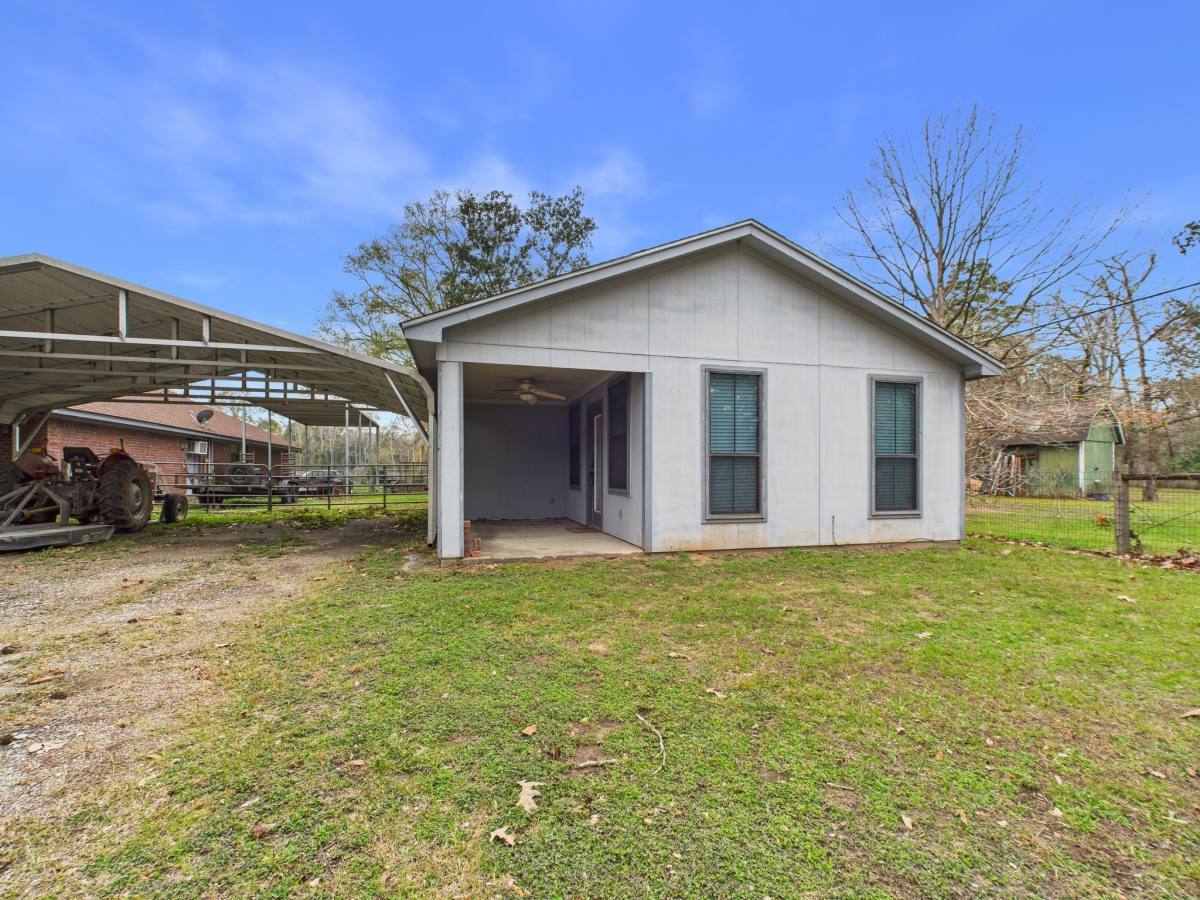 Apartment for rent at 15802 Firetower Rd #15802A, Conroe, TX 77306