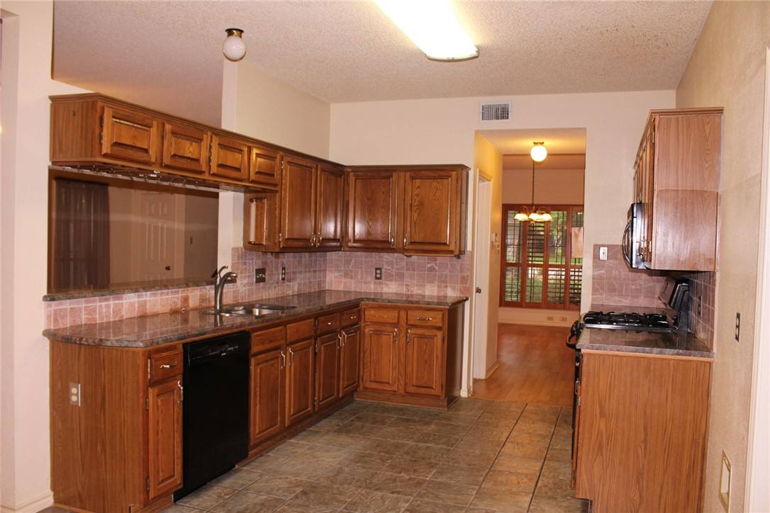 Apartment for rent at 2141 Surrender Ave, Austin, TX 78728