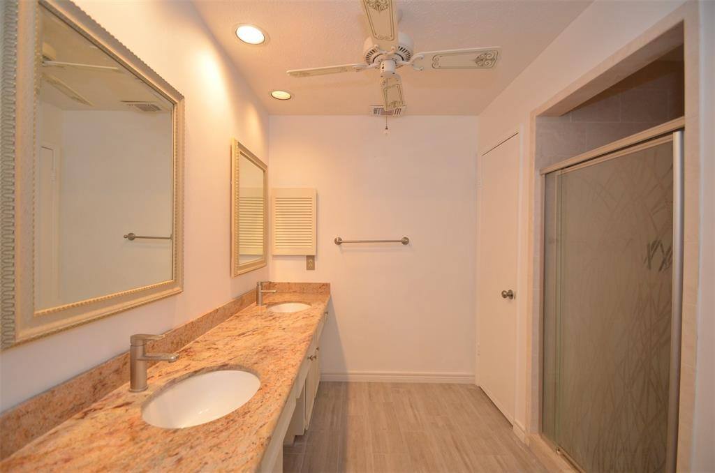Apartment for rent at 2822 River Birch Dr, Sugar Land, TX 77479