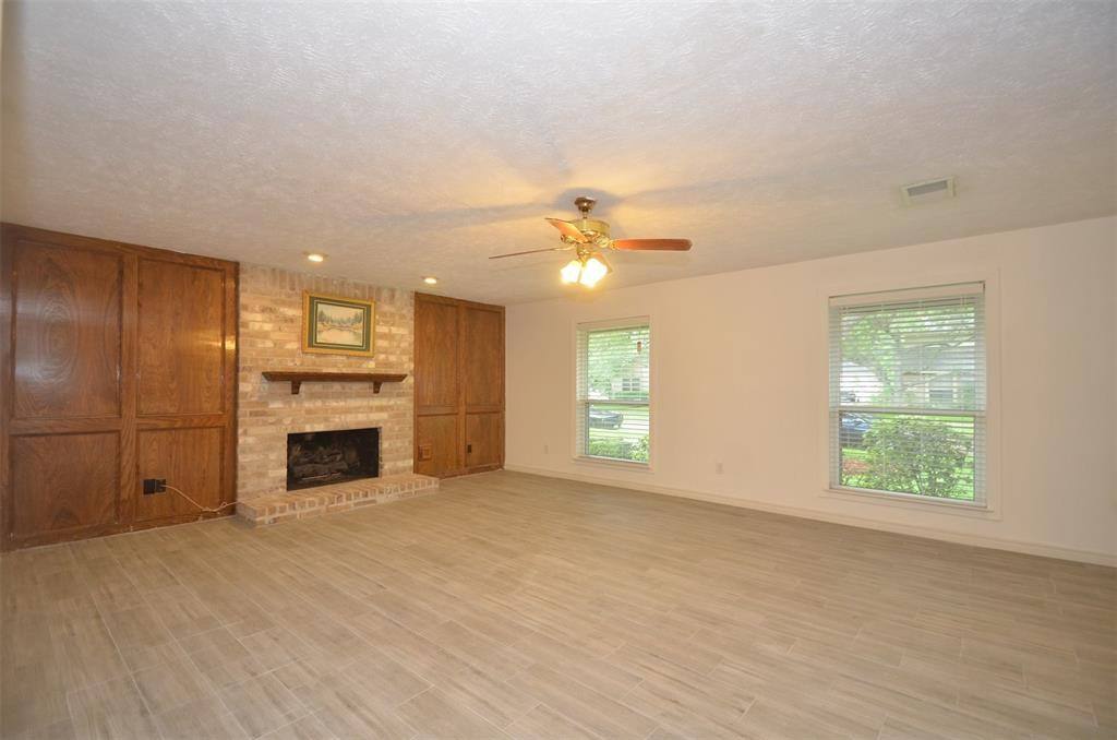 Apartment for rent at 2822 River Birch Dr, Sugar Land, TX 77479