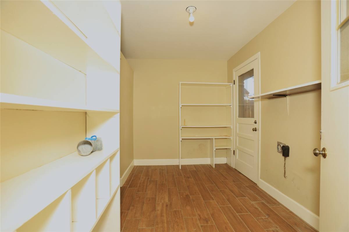 Apartment for rent at 103 E Meadow Lane #103, West Columbia, TX 77486