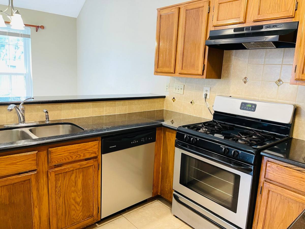 Apartment for rent at 4715 Rainbow Run, Sugar Land, TX 77479