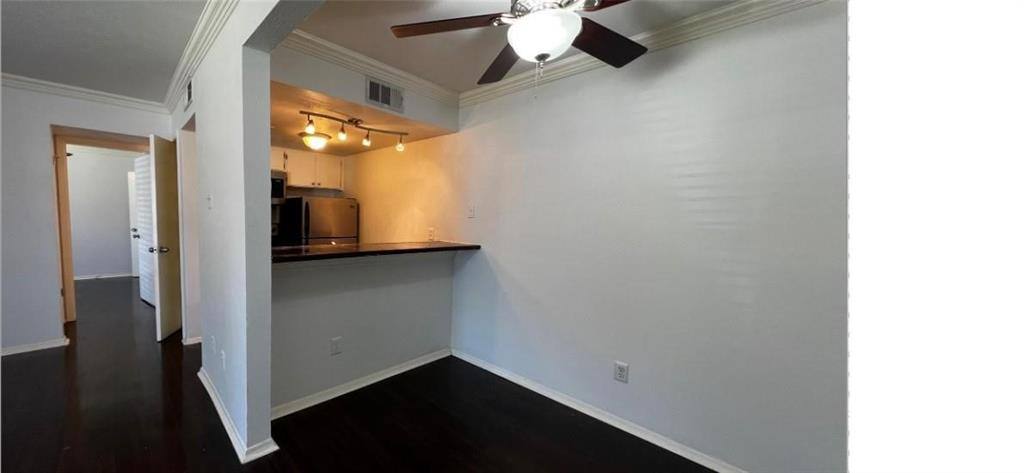Apartment for rent at 2805 Reagan St #212, Dallas, TX 75219