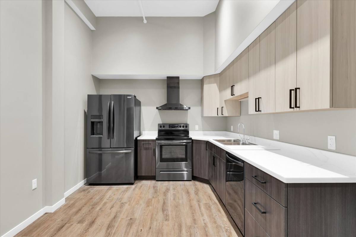 Apartment for rent at 209 N Neil St, Champaign, IL 61820