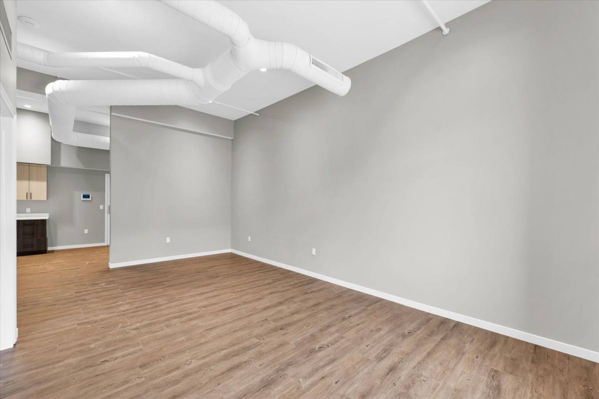 Apartment for rent at 209 N Neil St, Champaign, IL 61820