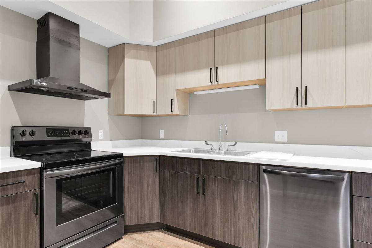 Apartment for rent at 209 N Neil St, Champaign, IL 61820