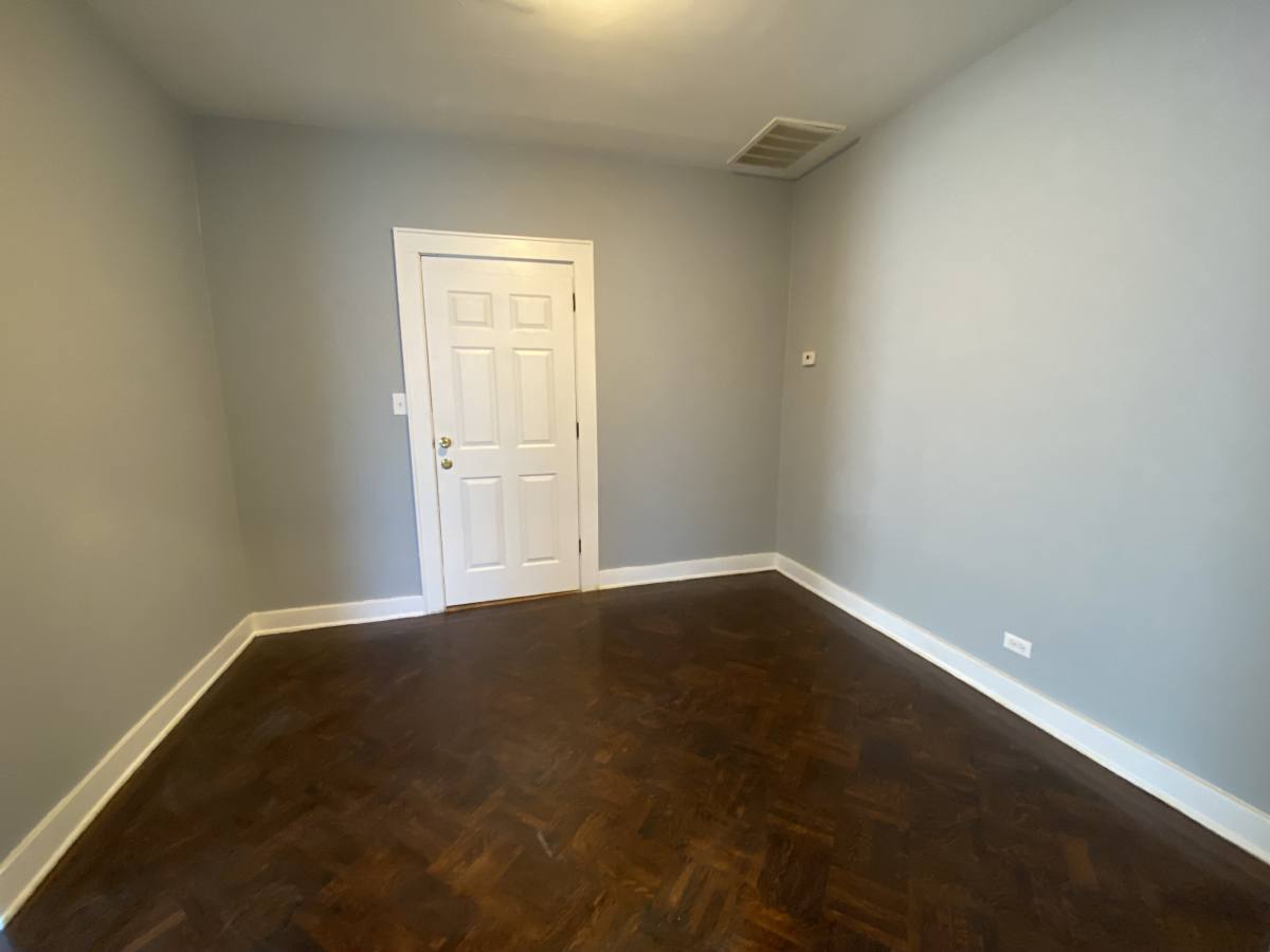 Apartment for rent at 301 W Whitney #203, Louisville, KY 40214