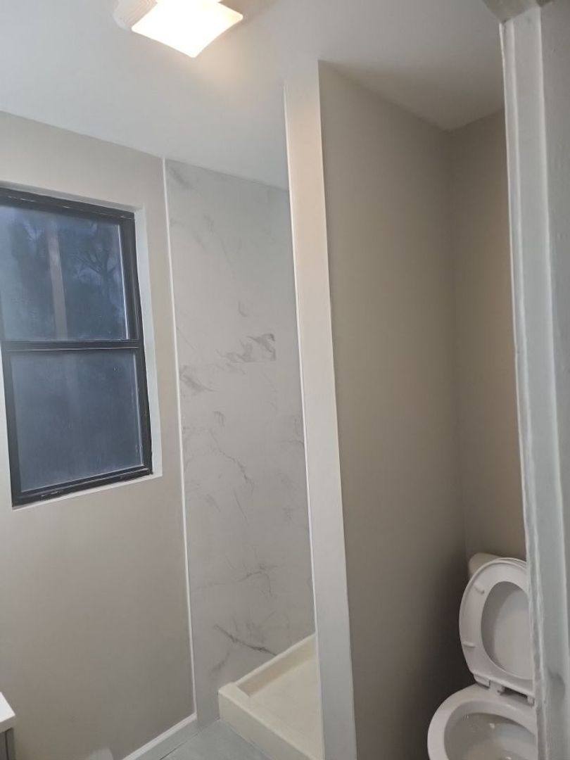 Apartment for rent at 101 Maple Ave, Hartford, CT 06114