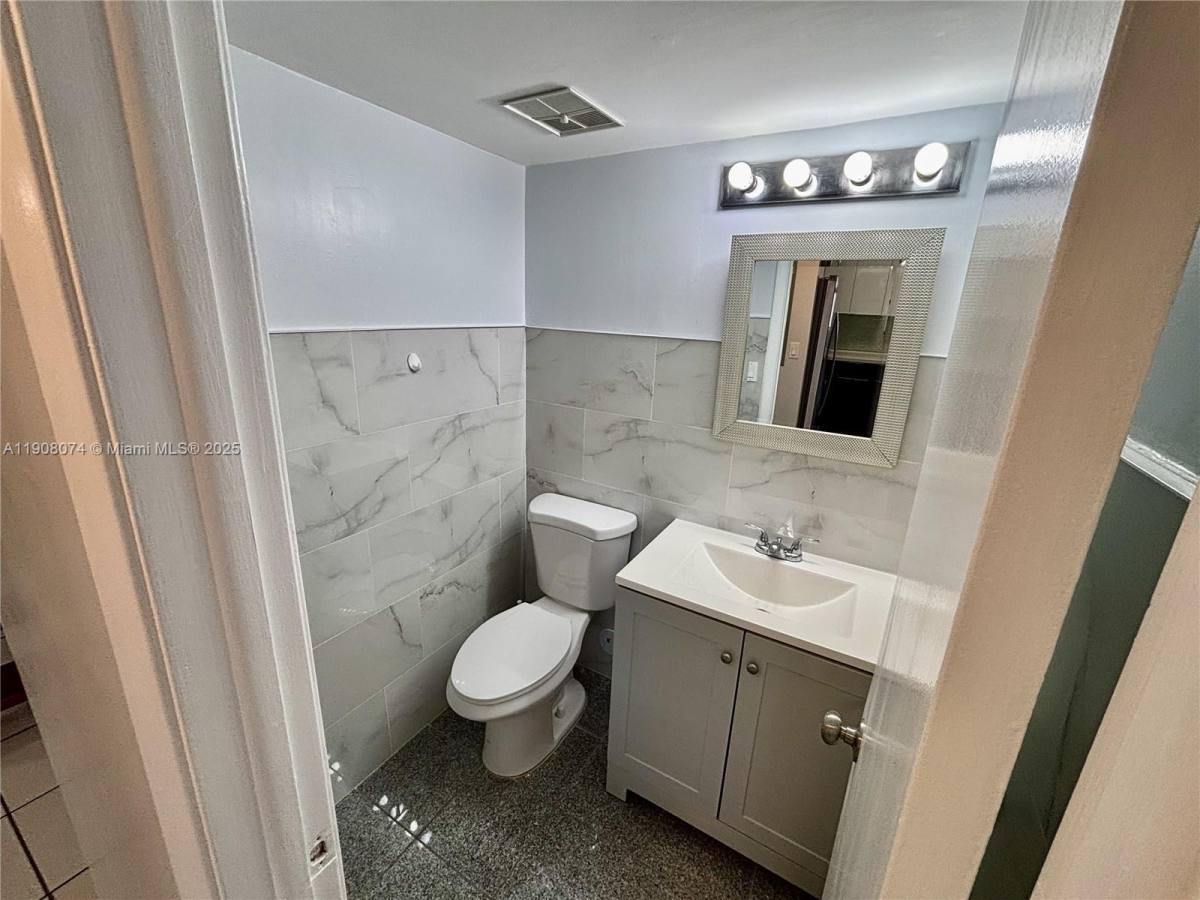Apartment for rent at 11820 SW 80th St #312, Miami, FL 33183