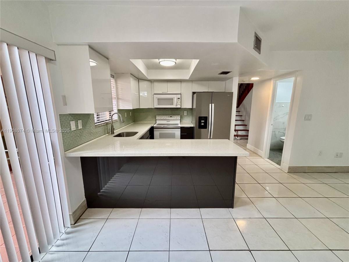 Apartment for rent at 11820 SW 80th St #312, Miami, FL 33183