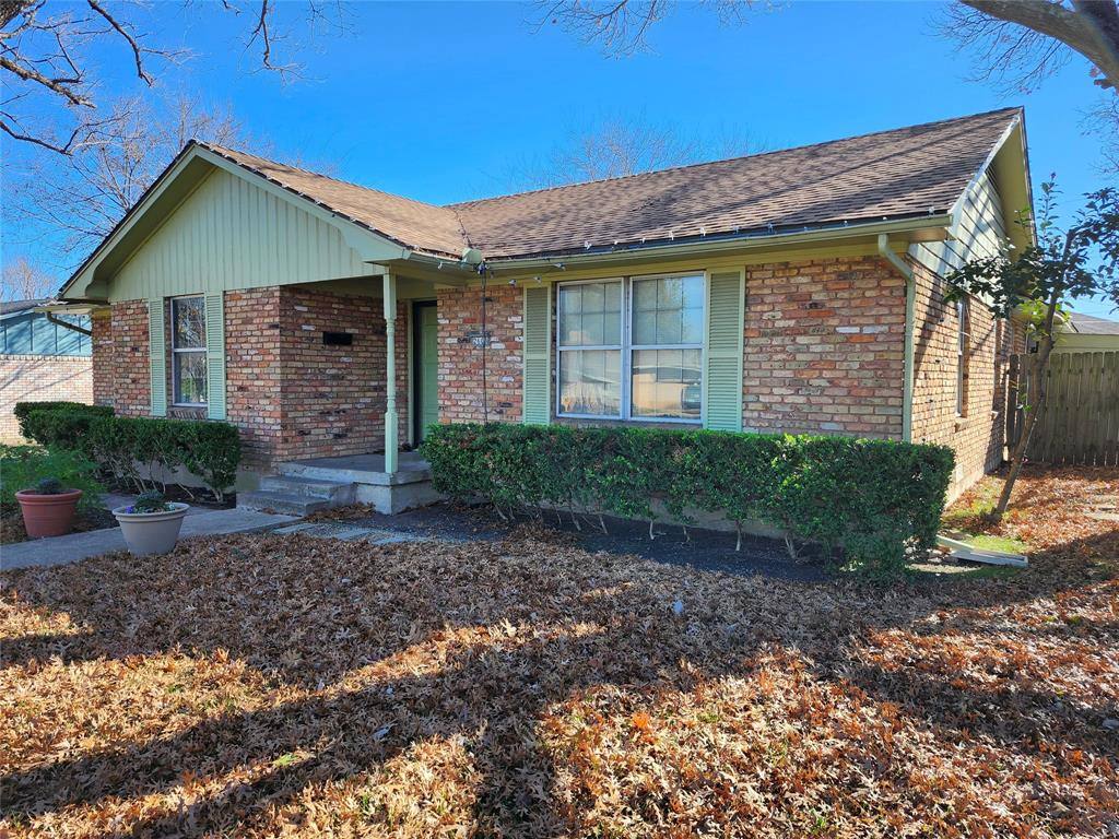 Apartment for rent at 2608 Meandering Way, Plano, TX 75074