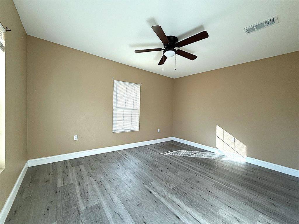 Apartment for rent at 2406 S Marsalis Ave, Dallas, TX 75216