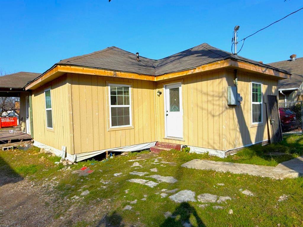 Apartment for rent at 2406 S Marsalis Ave, Dallas, TX 75216