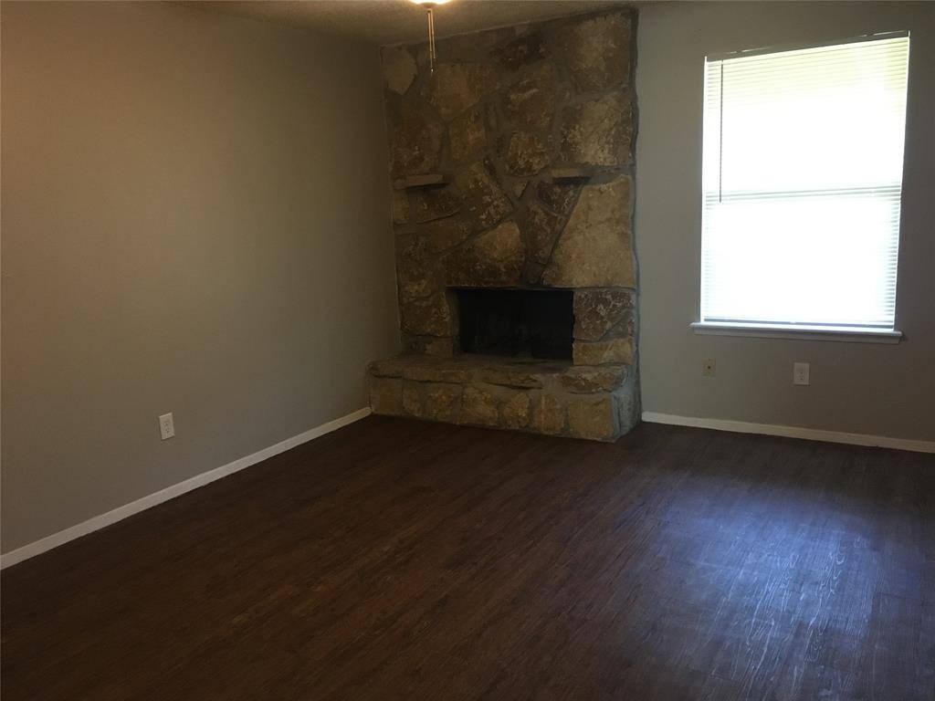 Townhouse for rent at 1409 Courtney Place #1409C, Cleburne, TX 76033