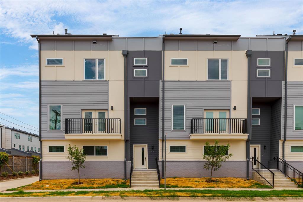 Townhouse for rent at 2801 Weisenberger St #101, Fort Worth, TX 76107