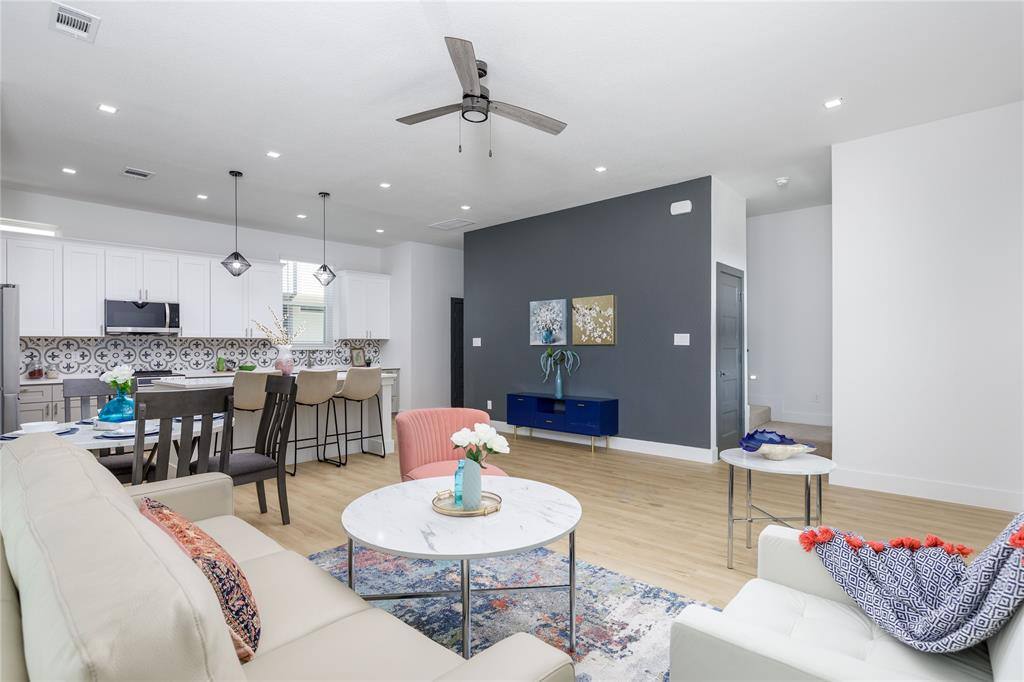 Townhouse for rent at 2801 Weisenberger St #101, Fort Worth, TX 76107