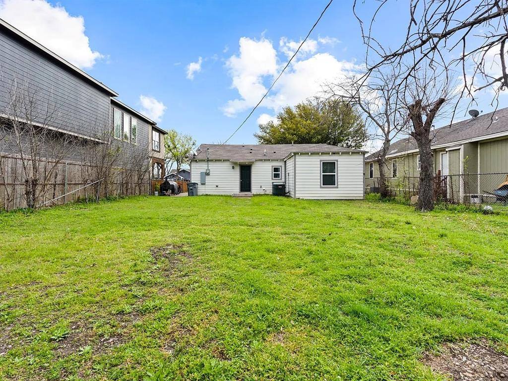 Apartment for rent at 2819 Alabama Ave, Dallas, TX 75216