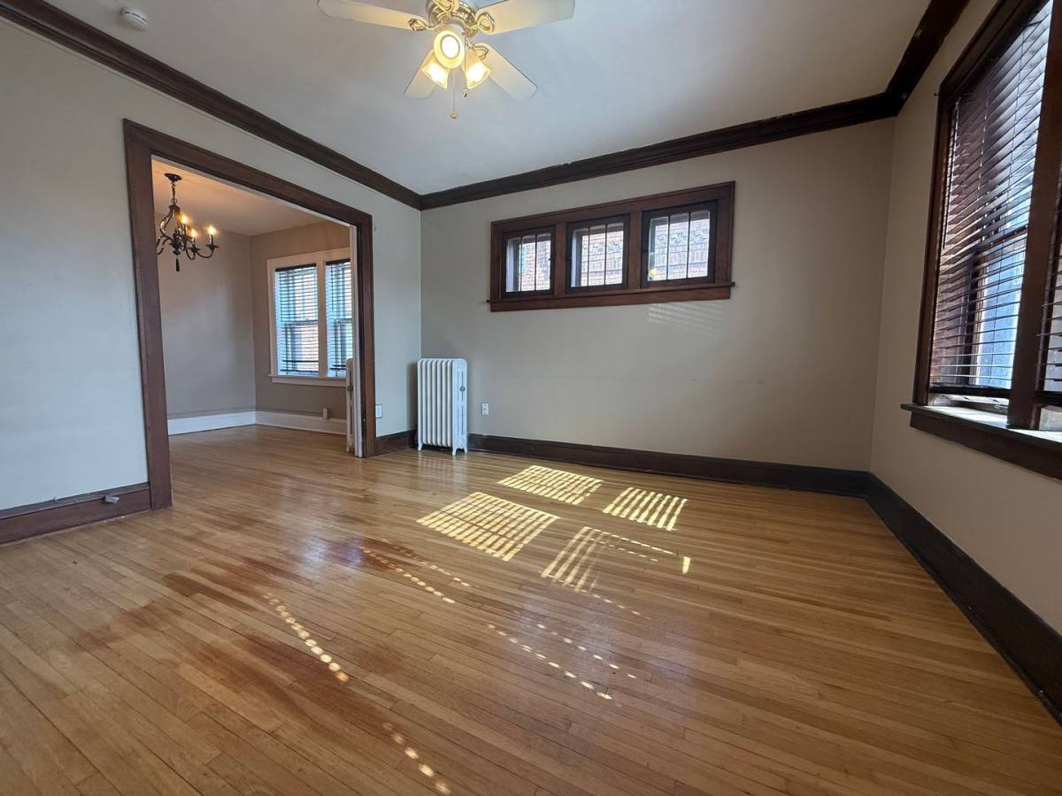 935 Goodrich Ave, Saint Paul, MN 55105