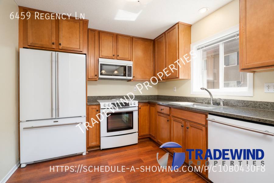 Townhouse for rent at 6459 Regency Lane, Eden Prairie, MN 55344