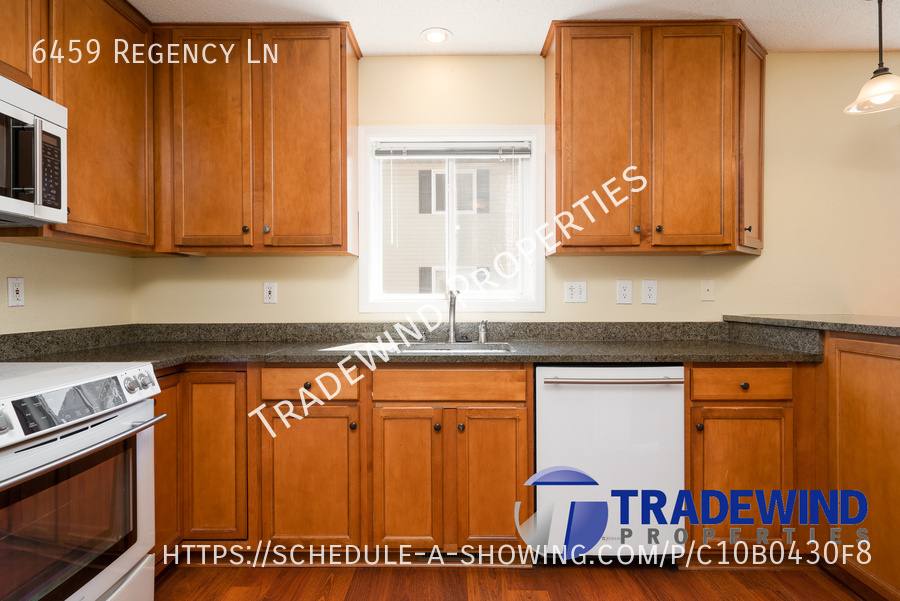 Townhouse for rent at 6459 Regency Lane, Eden Prairie, MN 55344