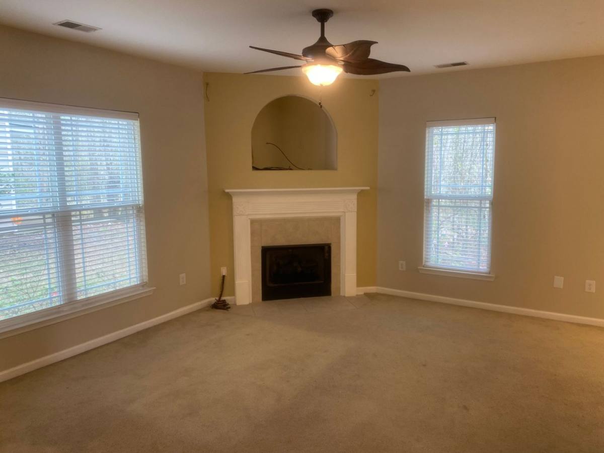 House for rent at 240 Summer Hill Way, Richmond Hill, GA 31324