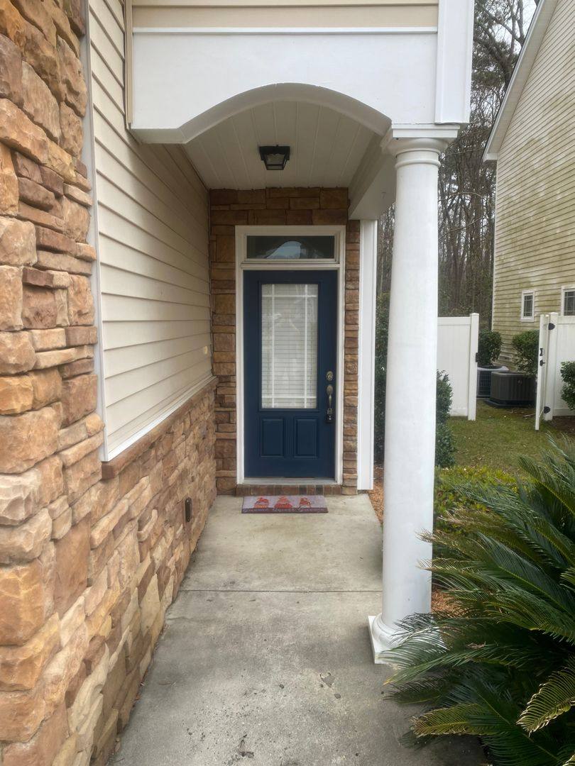 House for rent at 240 Summer Hill Way, Richmond Hill, GA 31324