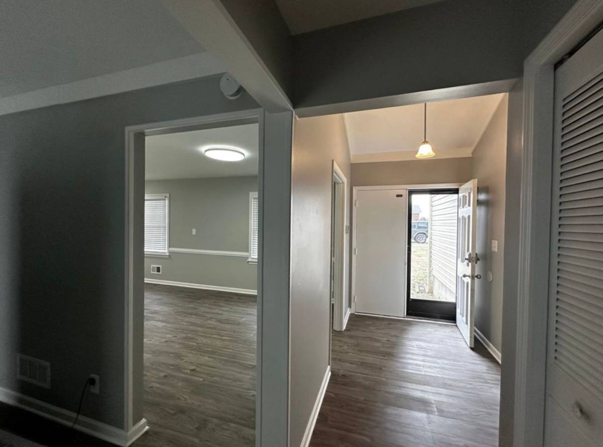 Apartment for rent at 8510 Michael Edward Dr, Louisville, KY 40291