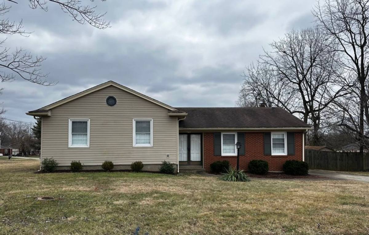 Apartment for rent at 8510 Michael Edward Dr, Louisville, KY 40291