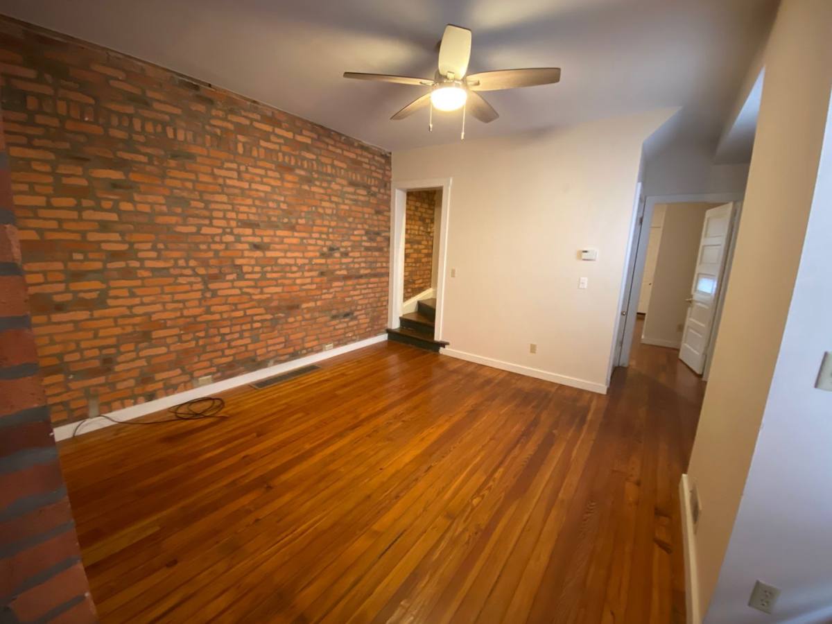 Apartment for rent at 884-886 Hunter Ave, Columbus, OH 43215