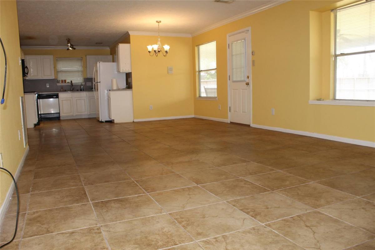 Apartment for rent at 14611 Crosshaven Dr, Houston, TX 77015