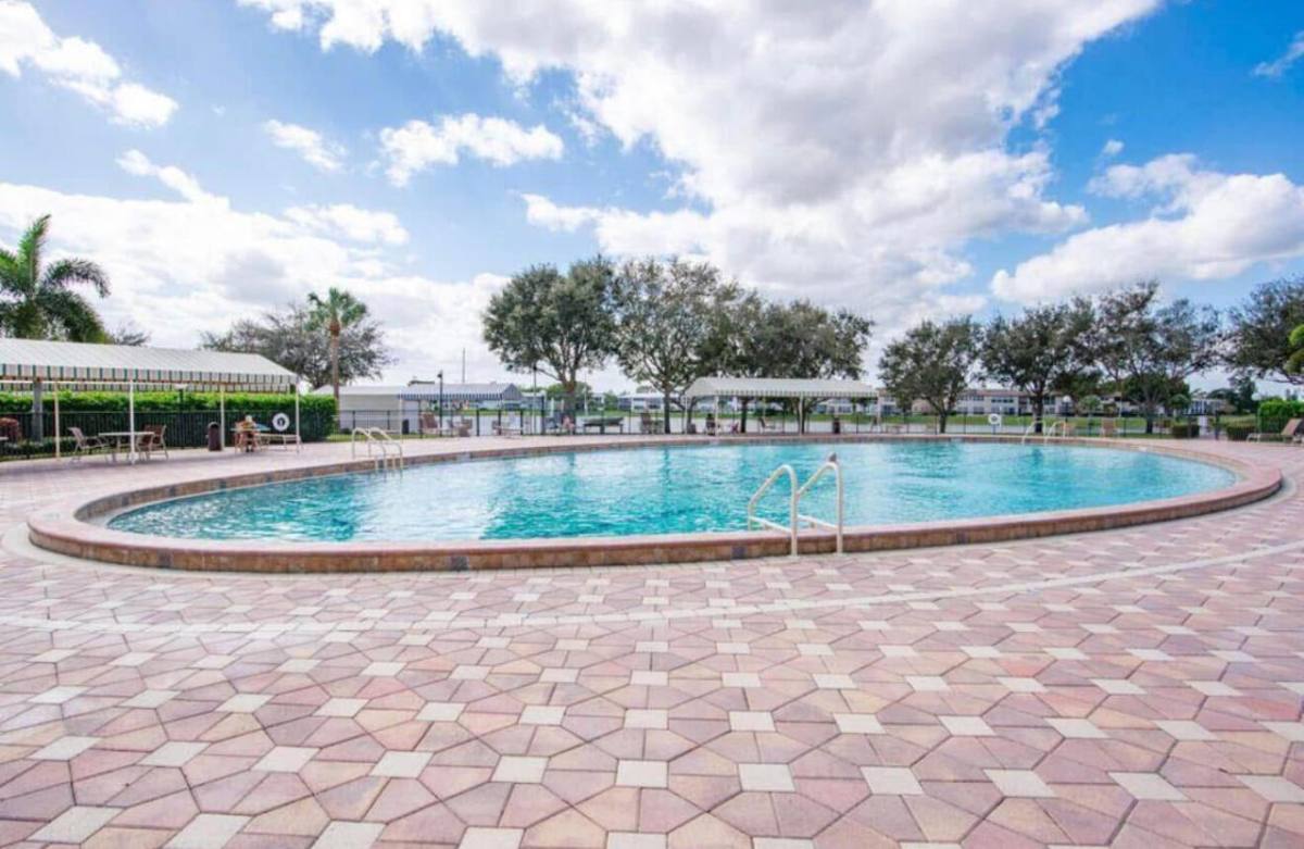 Apartment for rent at 63 Windsor C #63, West Palm Beach, FL 33417