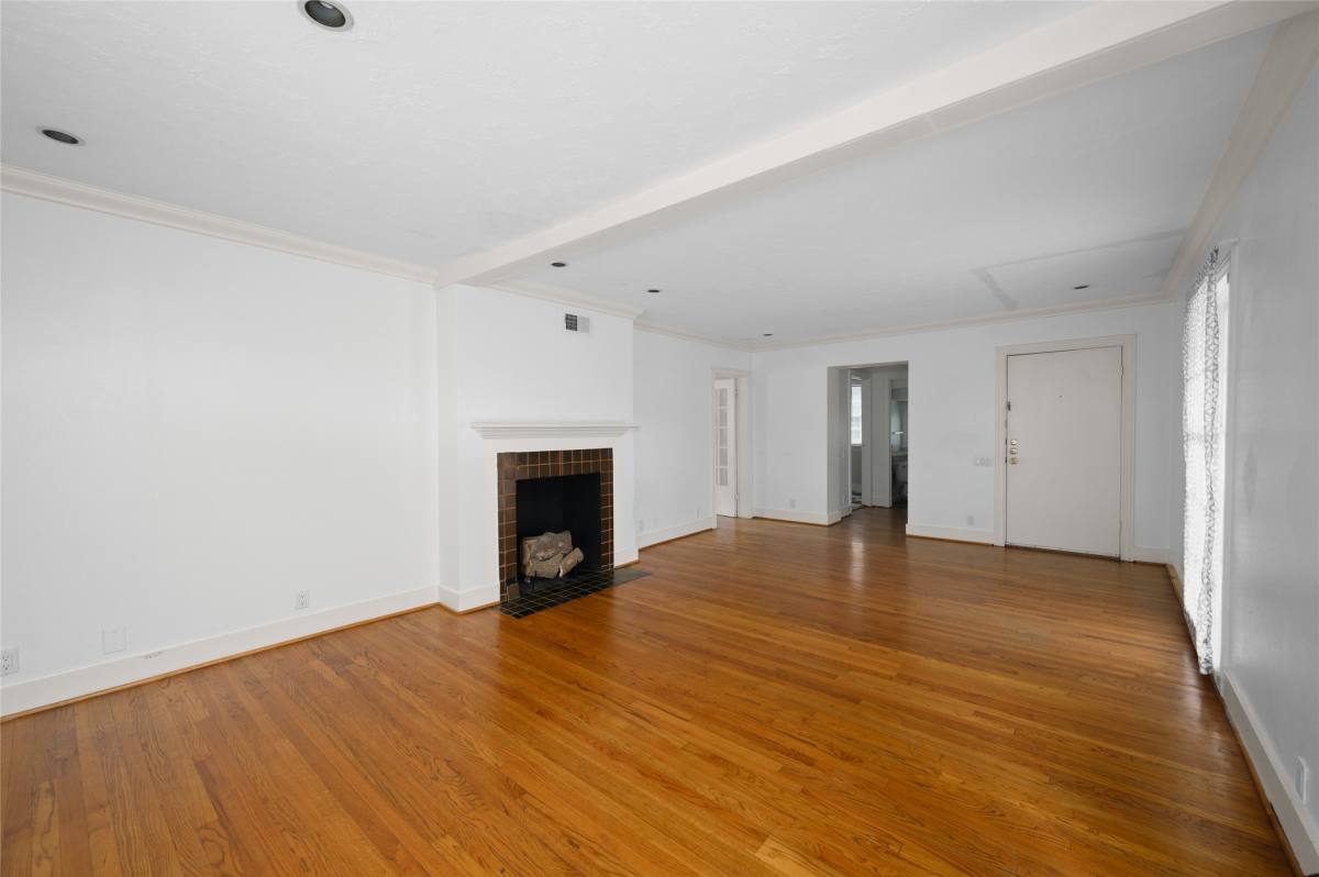 Apartment for rent at 1955 Lexington St #1955A, Houston, TX 77098