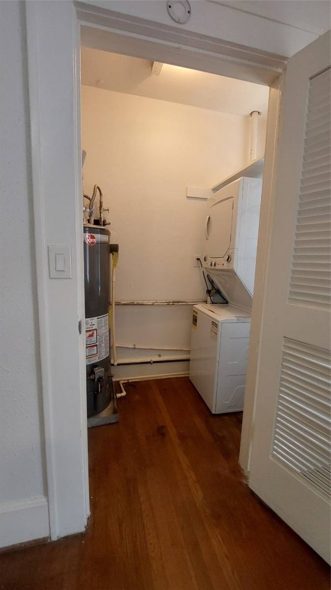 Apartment for rent at 3717 Audubon Place #1, Houston, TX 77006