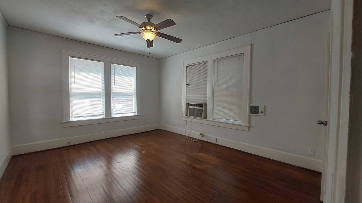 Apartment for rent at 3717 Audubon Place #1, Houston, TX 77006