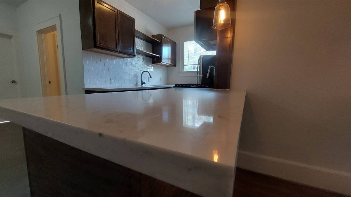 Apartment for rent at 3717 Audubon Place #1, Houston, TX 77006