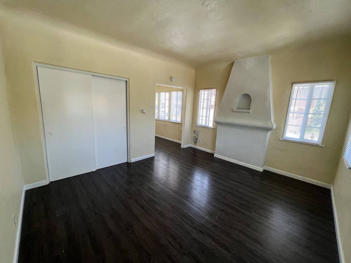 Apartment for rent at 1045 Saint Louis Ave, Long Beach, CA 90804