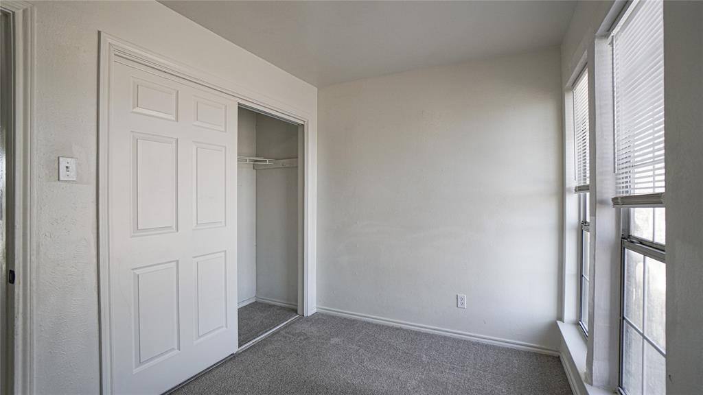 Townhouse for rent at 1777 Westerham Dr, Dallas, TX 75232