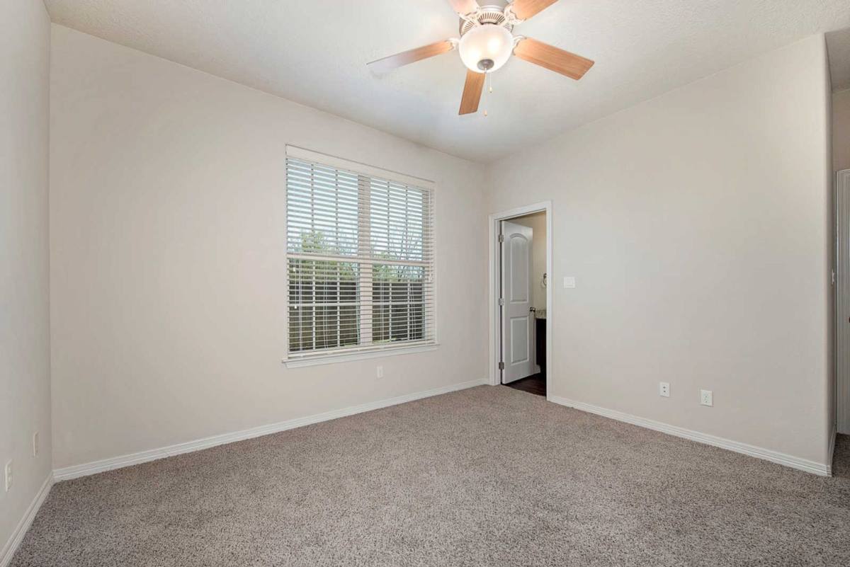 Condo for rent at 524 Forest Dr, College Station, TX 77840